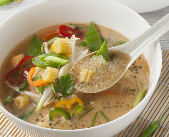 SOUPE THAÏ DE PERLES JAPON, LEGUMES ET LAIT DE COCO