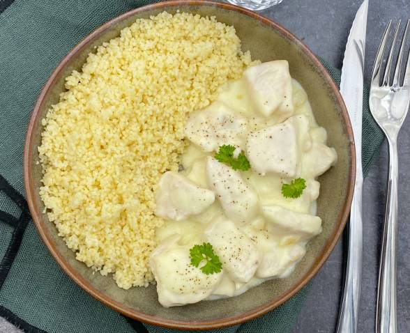 Couscous aiguillettes de poulet à la crème