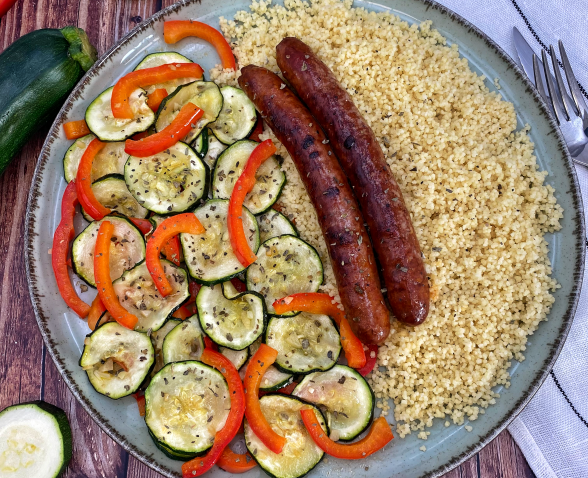 Couscous et sa poêlée de courgettes aux merguez