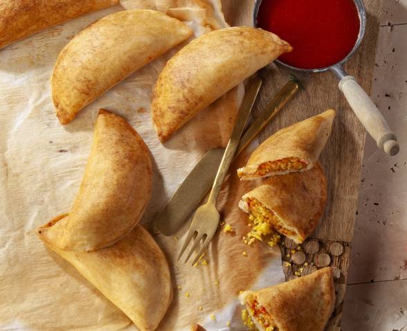 Empanadas aux légumes et couscous aux épices du monde