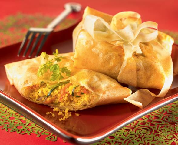 Pastilla De Couscous Parfumé Aux Epices Du Monde Et Petits Légumes - 